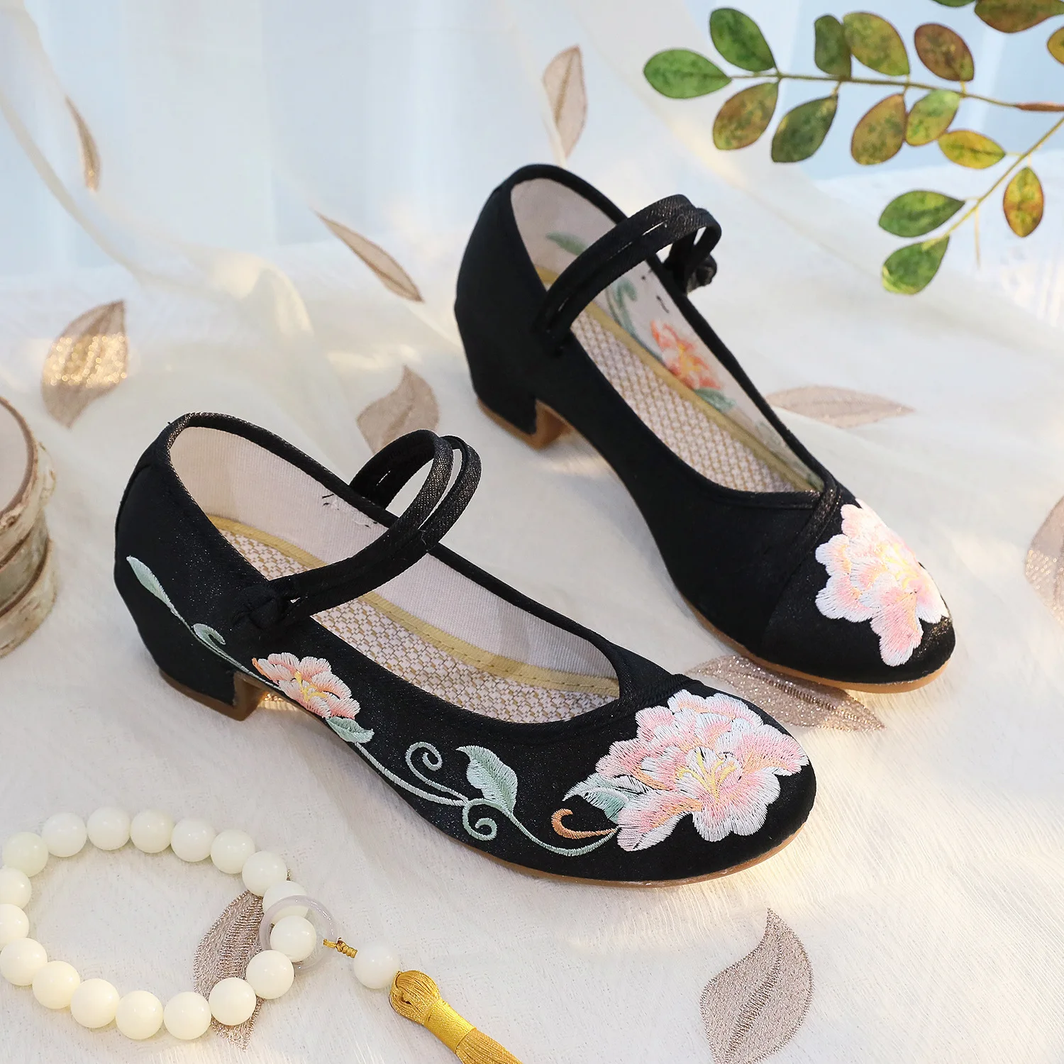 Taglia 34-40 Tacco largo Cheon - Ethnic Style recensione e prezzo